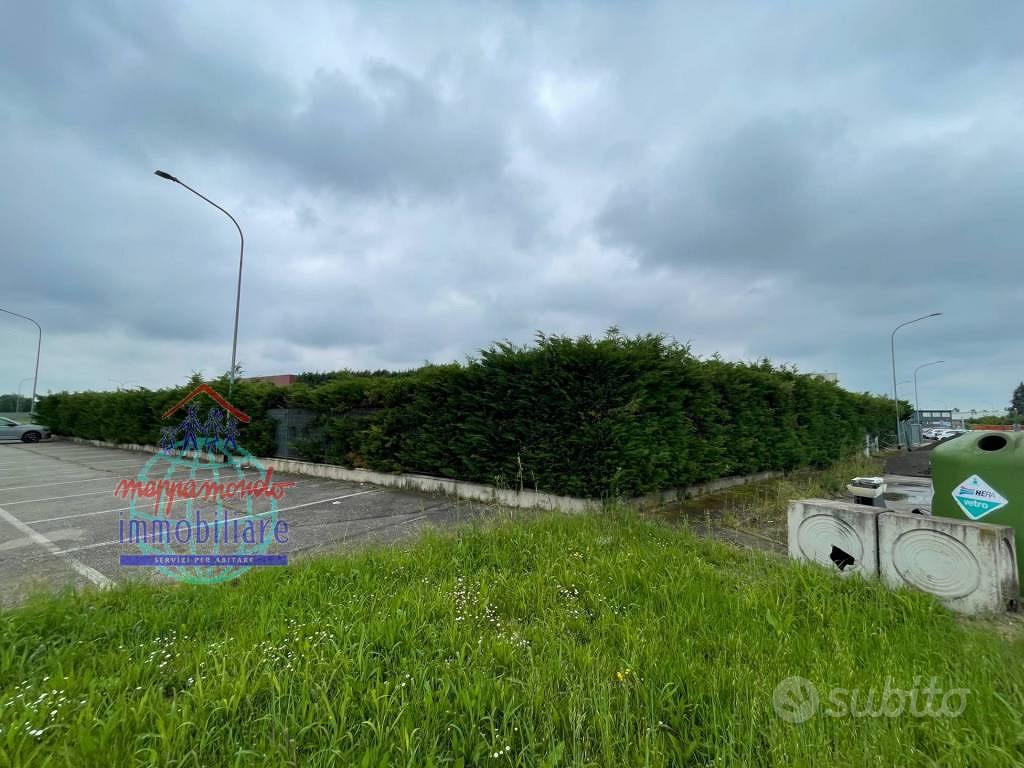 Terreno di 2330 m² a Castello d'Argile - Vista 6