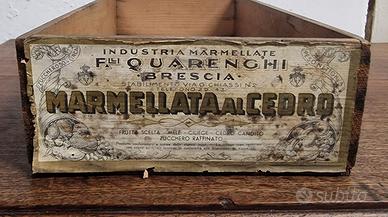 Antica cassetta pubblicitaria primi 900