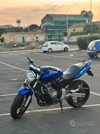 Hornet 600 anno 2004