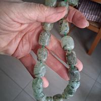 collana di pietre Prehnite