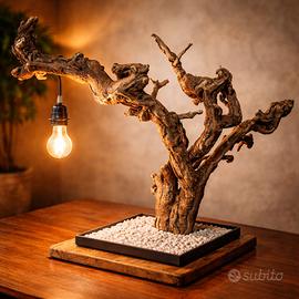 Lampada artigianale in legno naturale  pezzo unico