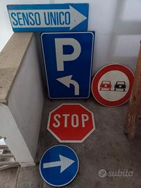 Cartelli stradali