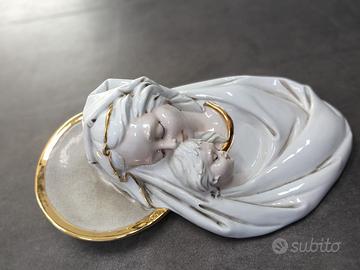 Madonna ceramica di Capodimonte