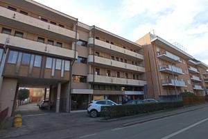Appartamento di 178 m² con 4 locali e box auto dop