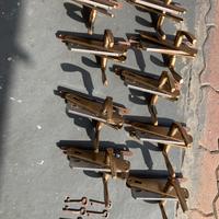 Maniglie standard per porte interne complete di ac