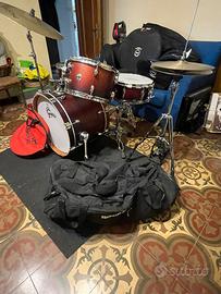 Gretsch Catalina Club Jazz 18" Gloss Crimson Burst