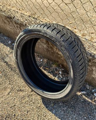 gomma invernale Pirelli 225/40 R18 92V