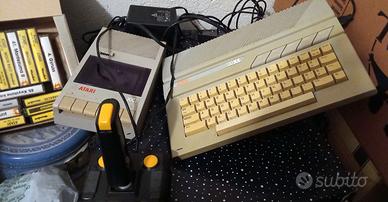Atari 130XE con lettore cassette XC11, 2joystick