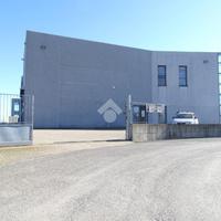 CAPANNONE A PECETTO DI VALENZA