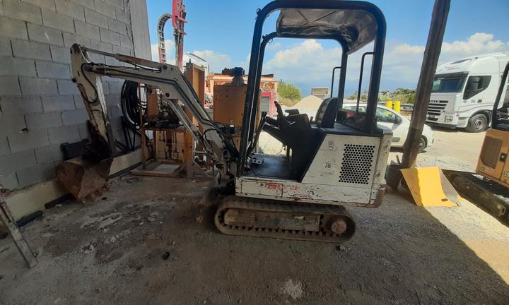 Mini escavatore BOB CAT X 320