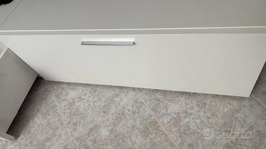 Mobili a terra per tv o salotto