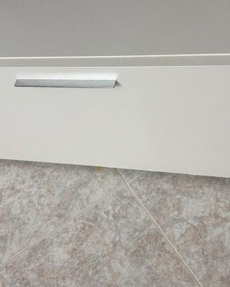 Mobili a terra per tv o salotto