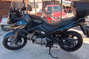 moto Suzuki v strom 650 