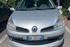 Renault Clio le Iene