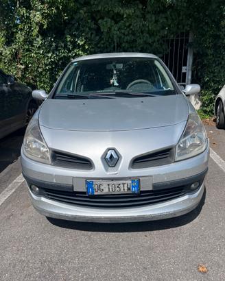 Renault Clio le Iene