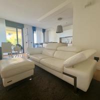 Divano in pelle  3 posti Divani e Divani con pouf