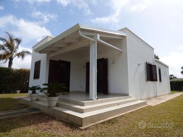 Villetta indipendente vicino al mare [Rif. V/125 ]