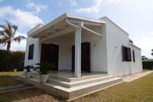 Villetta indipendente vicino al mare [Rif. V/125 ]