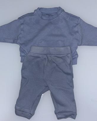 Maglietta e pantalone neonato