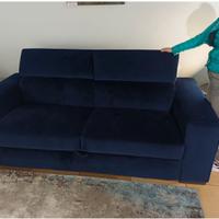 Divano velluto blu Natuzzi