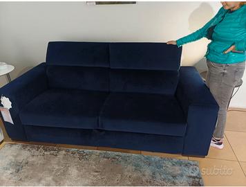Divano velluto blu Natuzzi