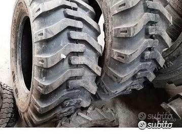 Coppia di pneumatici nuovi 12 16.5 culton