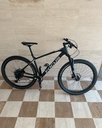 Focus Raven 8.7 Carbon - Taglia L