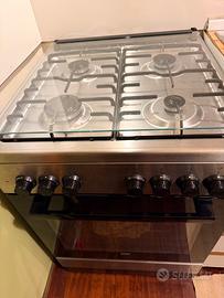 Frigorifero + cucina a gas