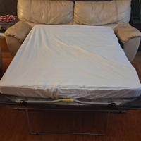 Divano letto 3 posti in pelle, usato, Natuzzi.