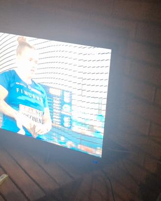 tv 32  pollici nuova usata pochissimo