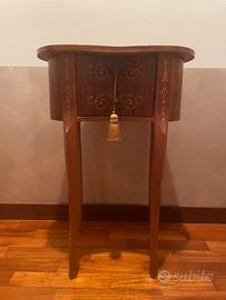 MOBILETTO CON CASSETTI