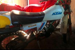KTM RV 125 1981 targata conservata