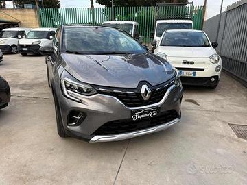 RENAULT Captur Blue dCi 115 CV EDC Initiale Pari