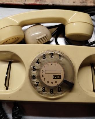 Telefono a disco arredamento vetrina vintage