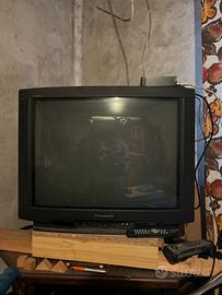 Televisore PANASONIC funzionante anni 90