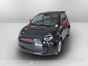 Fiat 500 500e 42 kwh (red)