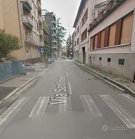 Elegante stanza di 15 mq - Centro di Varese