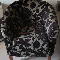 DUE POLTRONE IN TESSUTO