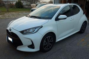 TOYOTA YARIS HIBRID