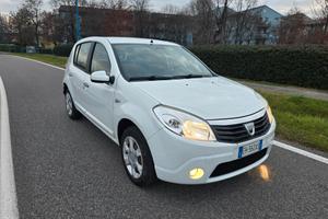 DACIA SANDERO 1.2 "OK PER NEOPATENTATI"