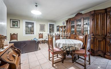 Trilocale al primo piano con cantina