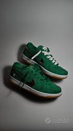 Nike Dunk Low SB St. Patrick's Day size 44