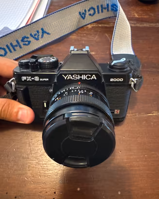 Fotocamera analogica Yashica FX-3 super