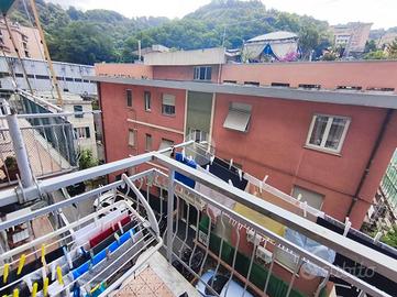 4 LOCALI A GENOVA