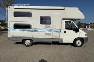 CAMPER AUTO ROLLER 6 POSTI FIAT 1.9 TD ANNO 2000