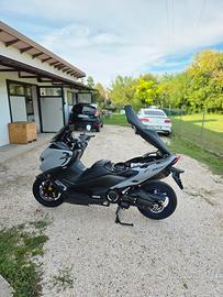 tmax 560 2021