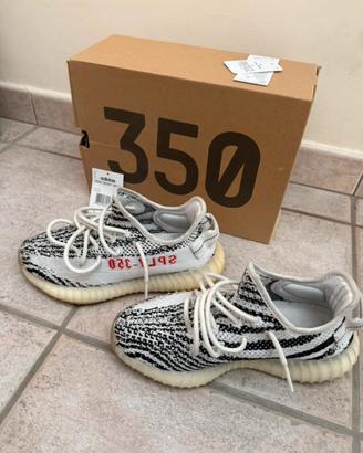 Yeezy 350 zebra Adidas