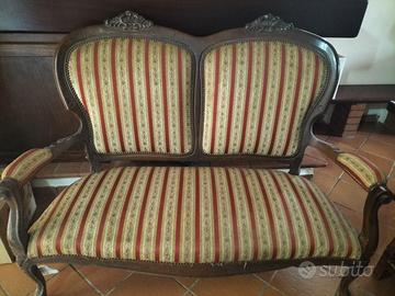 Divano 2 posti
