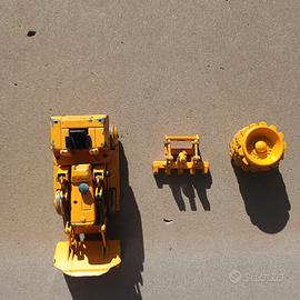 Caterpillar 955 Escavatore Miniatures 213 e ruota 