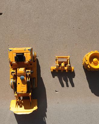 Caterpillar 955 Escavatore Miniatures 213 e ruota 